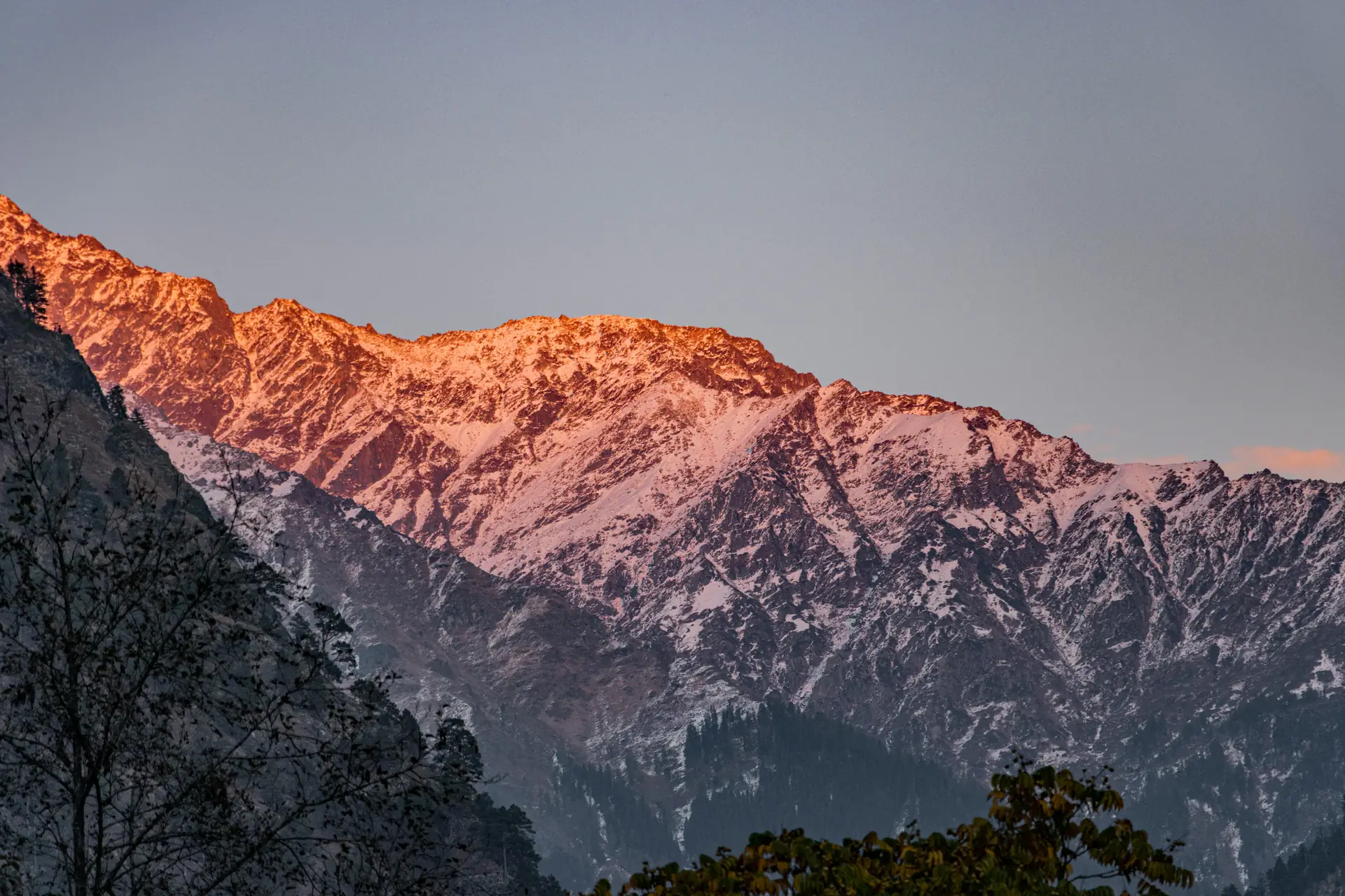 How To Shoot Cinematic Winter Landscapes 2026: Filmic Color, Gear, And Workflow