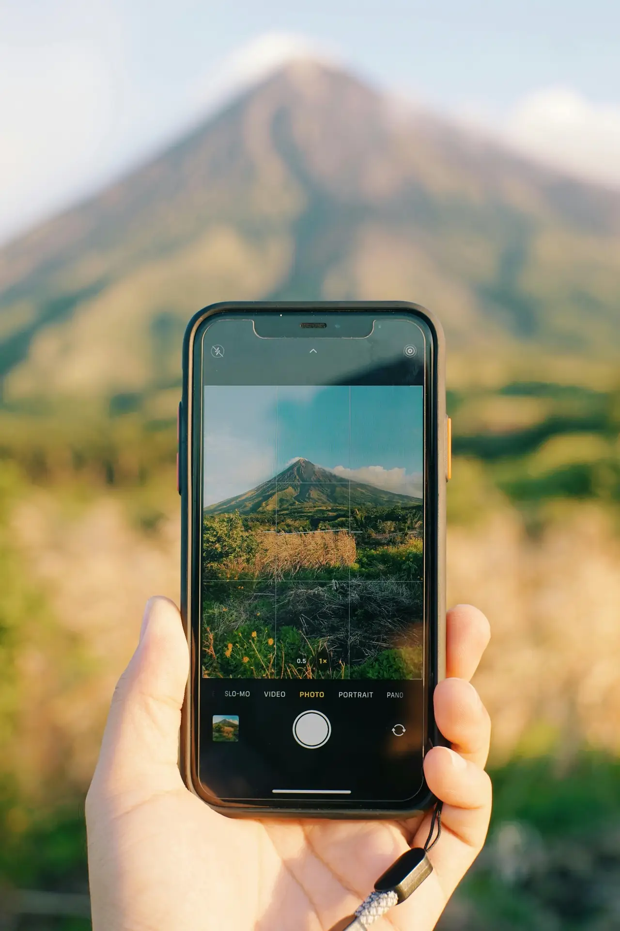 How to Master Mobile-First Vertical Travel Photos for Instagram Reels in 2026