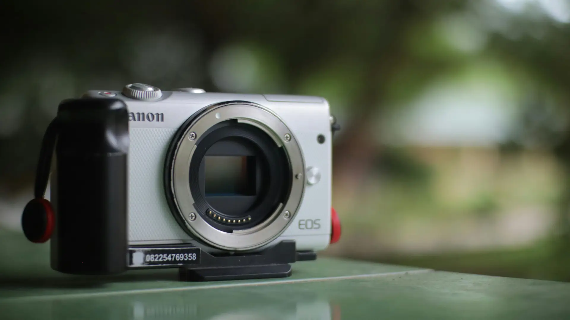 2026 Mirrorless Miniatures: How to Get Pro Results with Sub-Compact Cameras