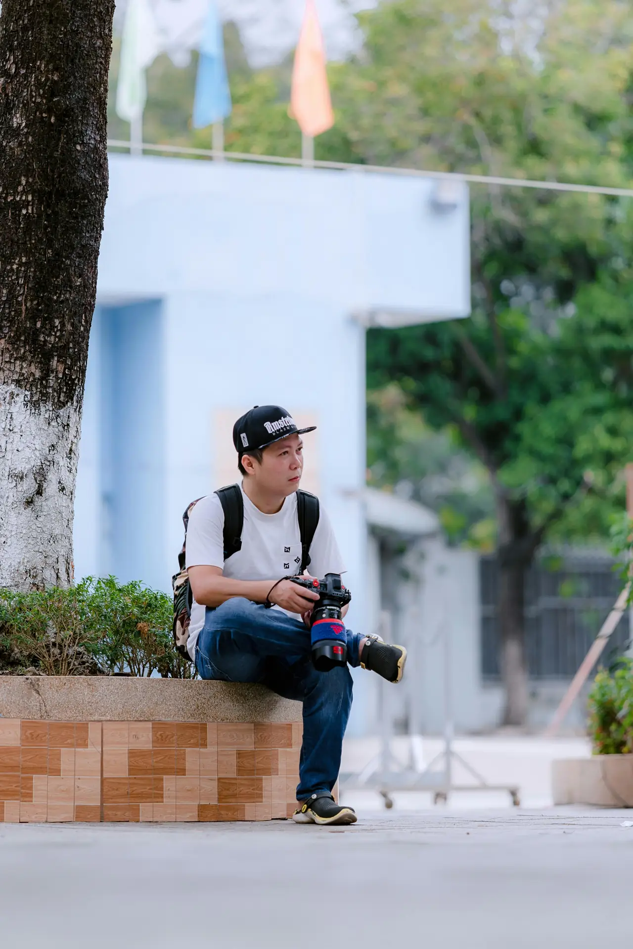 Maximizing Comfort and Functionality with the Camstrap MagClip During Long Shoots