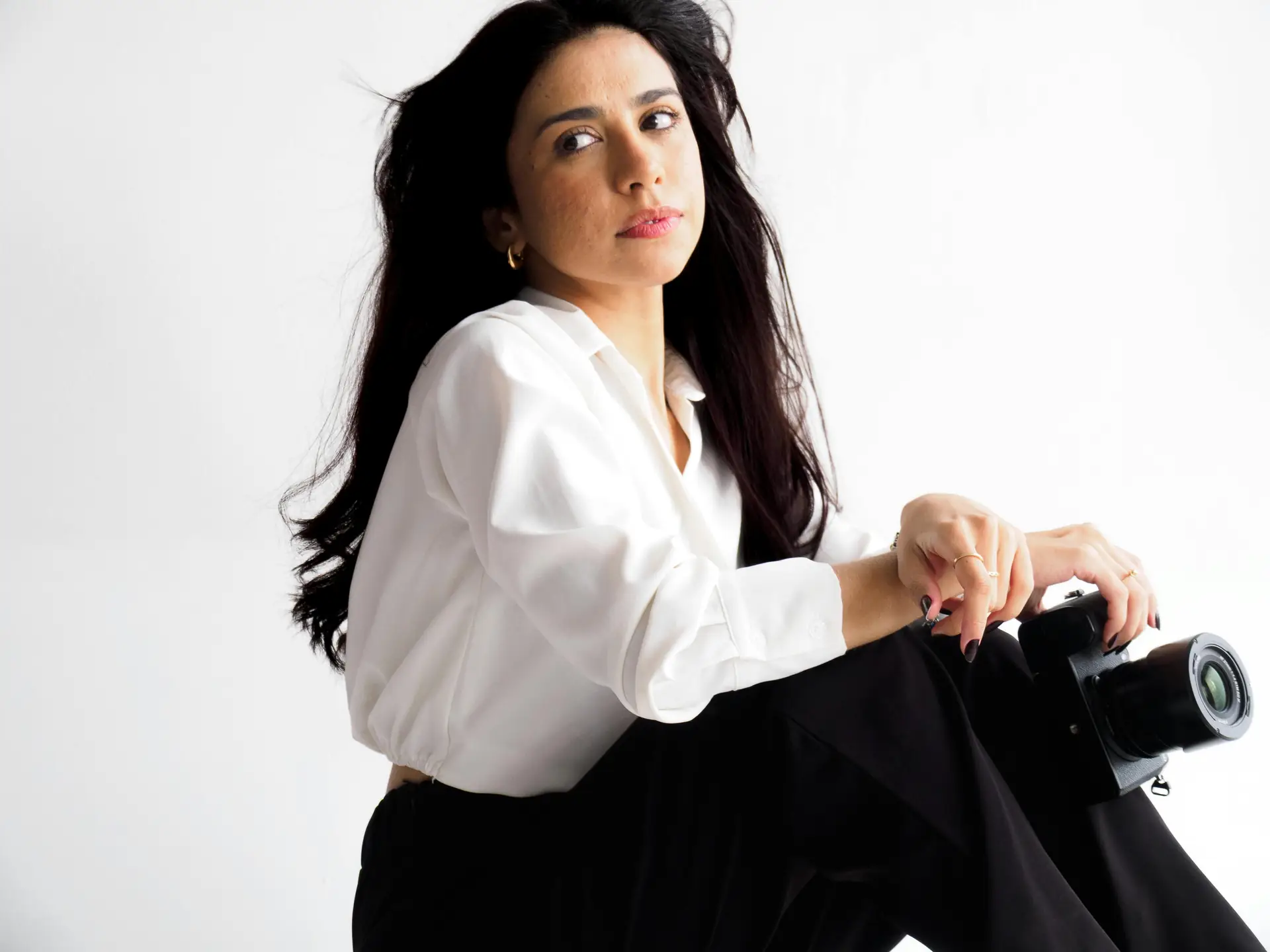 2026 Mirrorless Miniatures: How to Get Pro Results with Sub-Compact Cameras