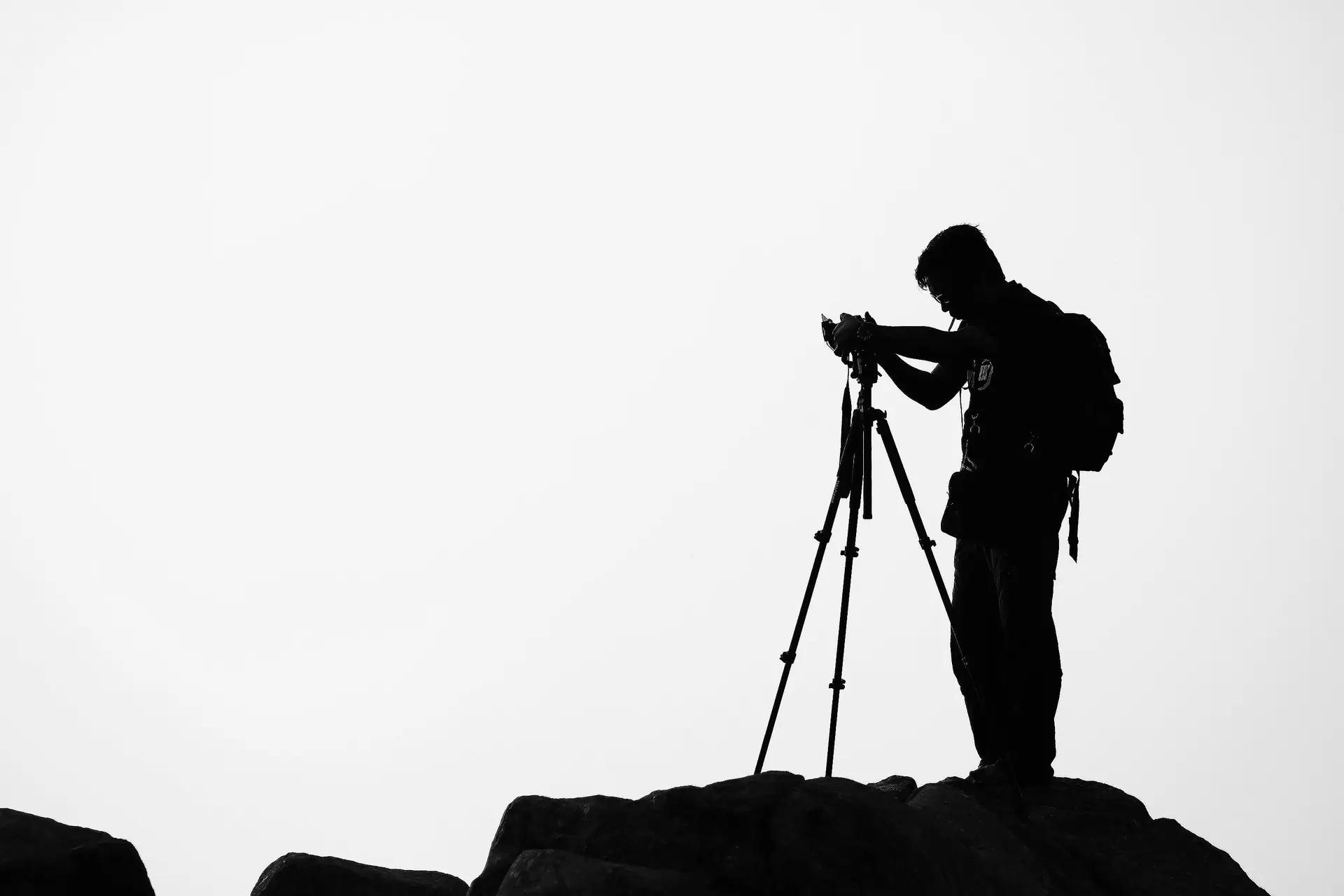 Exploring the Great Outdoors: Top 5 Camera Gear Essentials for Adventure Photographers