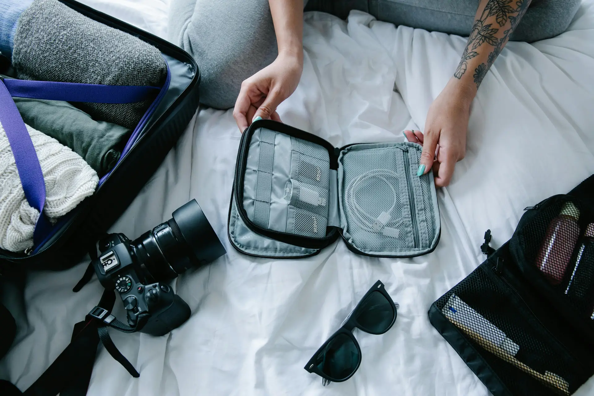 Best Camera Straps for Travel Photography 2026: Long-Haul Comfort and Durability Guide