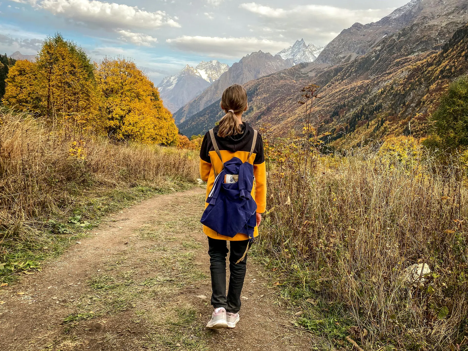 How to Shoot Slow-Travel Photo Stories on the Road in 2026