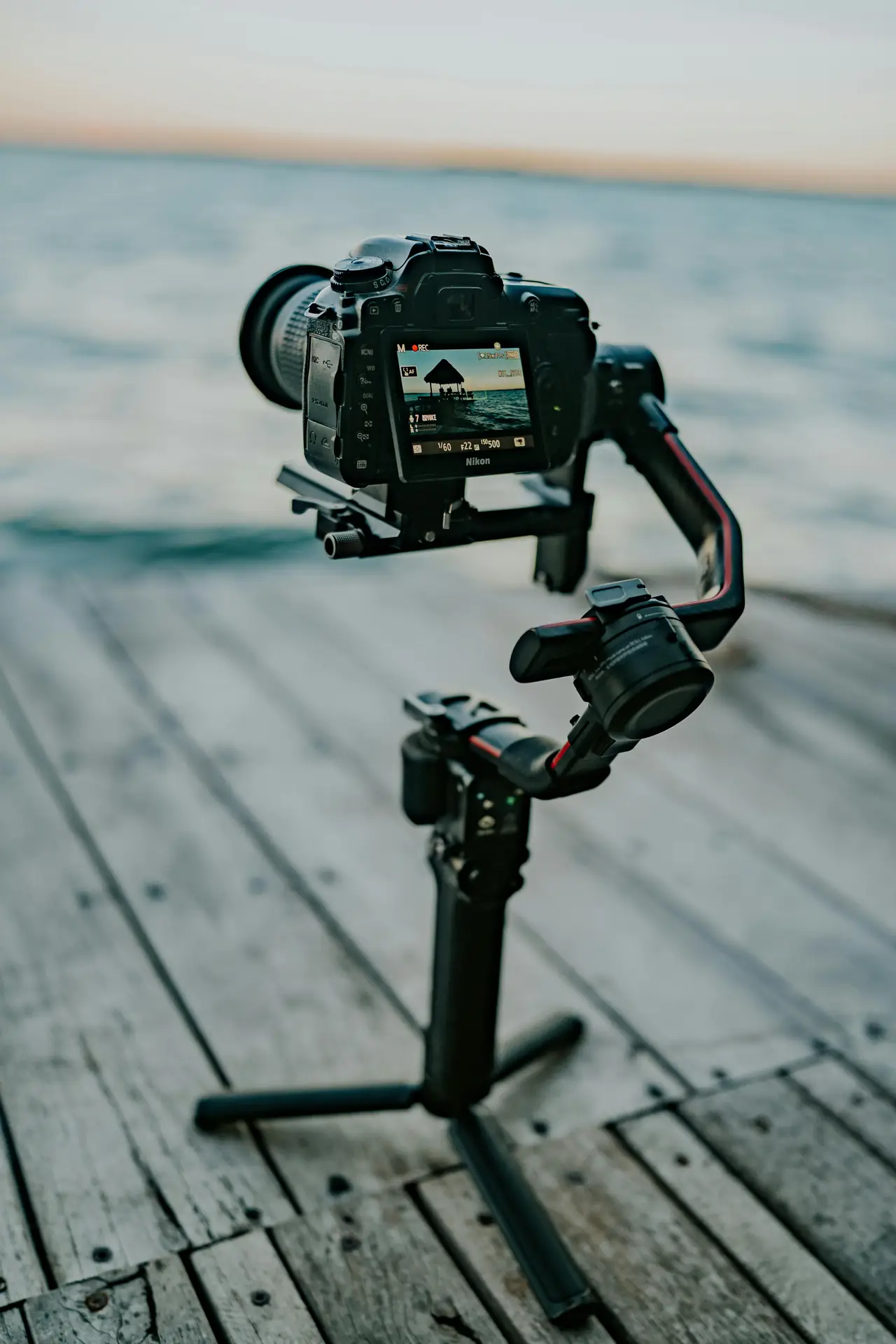 Warum Motion-Blur-cinematische Standbilder Outdoor-Shootings im März 2026 dominieren