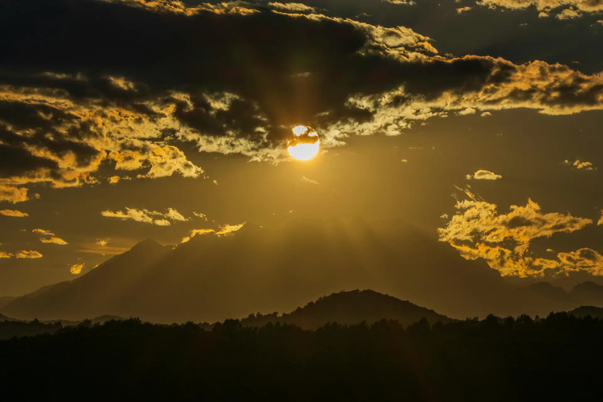 Exploring the Great Outdoors: Photography Tips for Rugged Environments