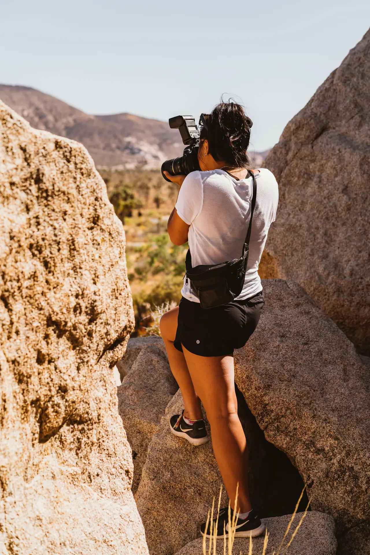Exploring the World of Compact Cameras: Why the Camstrap Explorer is Essential for Travelers